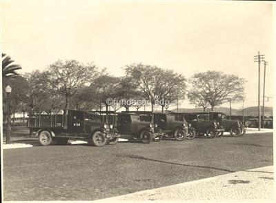 C.R.G.E. - Boa Vista _ Serviço de transportes. Camionetas Ford. Modelo A A _ 1934-00-00 _ Kurt Pinto _ 15218 _ 21.jpg