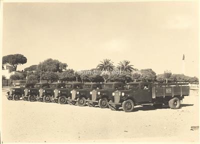 C.R.G.E. - Boa Vista _ Serviço de transportes. Camionetas Morris _ 1935-00-00 _ Kurt Pinto _ 15218 _ 35.jpg