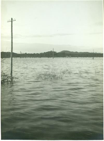 C.R.G.E.-Linha do Vale do Tejo _ Inundações no Inverno de 1932 _ 1932-- _ Kurt Pinto _ 15161 _ 3.jpg