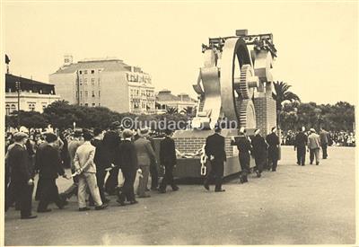 C.R.G.E. - Lisboa _ Festas de Lisboa. Cortejo do trabalho _ 1935-06-00 _ Kurt Pinto _ 15219 _ 23a.jpg