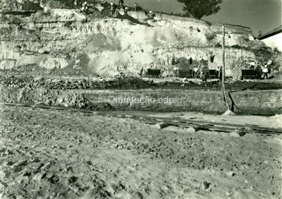 C.R.G.E. - Fábrica de Gás da Matinha _ Execução de desterros na quinta da Matinha _ 1938-10-29 _ Kurt Pinto _ 15137 _ 26.jpg