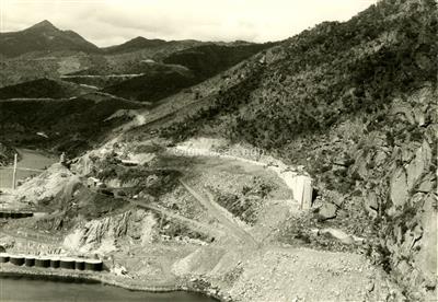 Aproveitamento hidroeléctrico da Valeira _ Trabalhos na margem direita do rio Douro_82.jpg