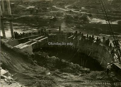 Aproveitamento hidroeléctrico da Valeira _ Ensecadeira das obras dos pilares da ponte da Ferradosa_403.jpg