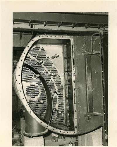 0265_Vista do interior do condensador da 1ª turbina de 15MW_12ago1961_FNI.jpg