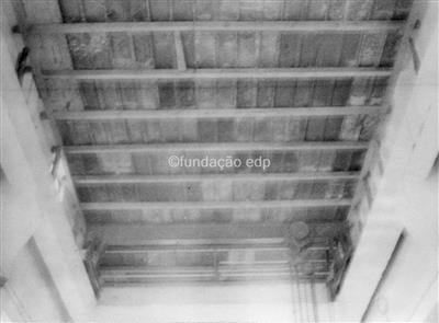 0036_Elevação do caminho do rolamento da ponte rolante da estação de bombagem_24mar1969_FNI.jpg