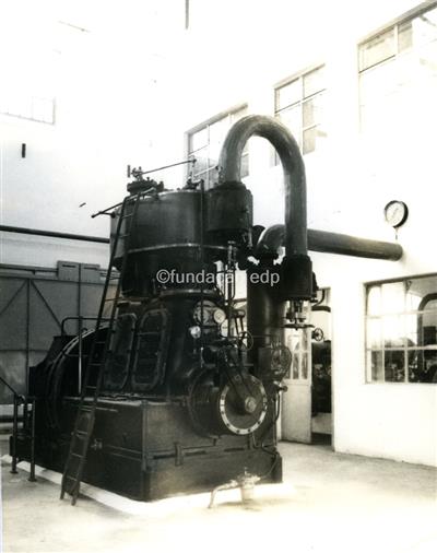 Museu da Electricidade _ Grupo gerador da Central eléctrica da fábrica da SIDUL _ [1980-90-00-00] _ FNI _ 14409 _ 60.jpg