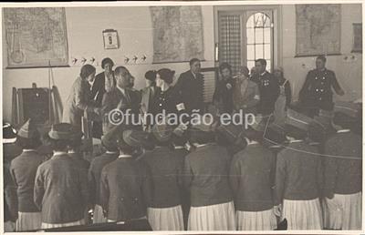 C.R.G.E. _ Escola dos filhos dos operários. Comemoração do 9 de Abril _ 1935-04-09 _ Kurt Pinto _ 15219 _ 13.jpg