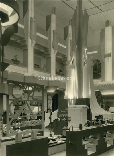 C.R.G.E. - VI Exposição de Rádio e Electricidade _ Detalhe  _ 1935-11-17 _ Kurt Pinto _ 15148 _ 31.jpg